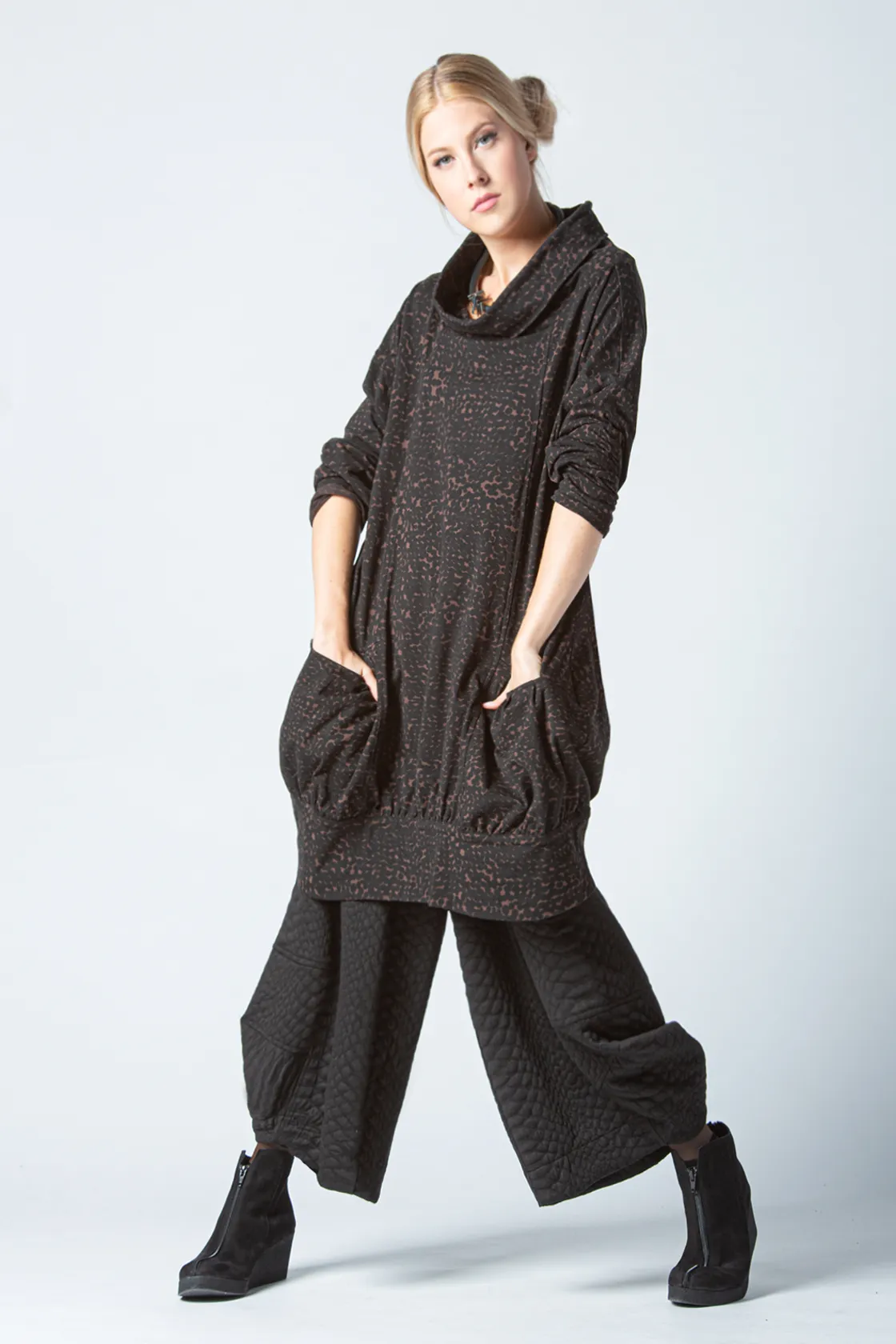 Bubble Tunic in Brownstone Tokyo