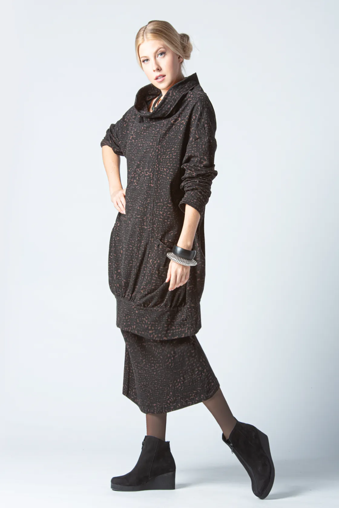 Bubble Tunic in Brownstone Tokyo