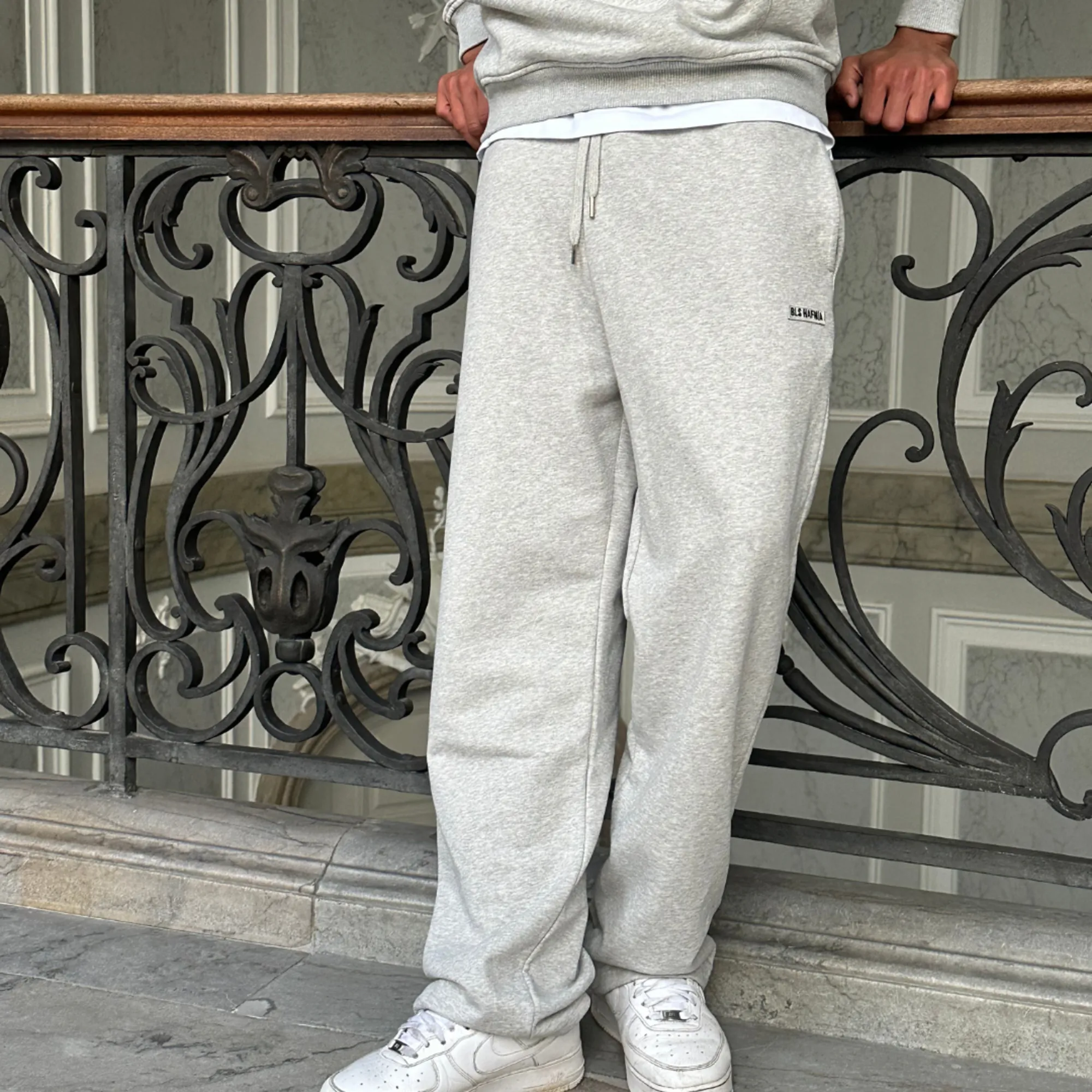 Essential Loose Sweatpants - Grey