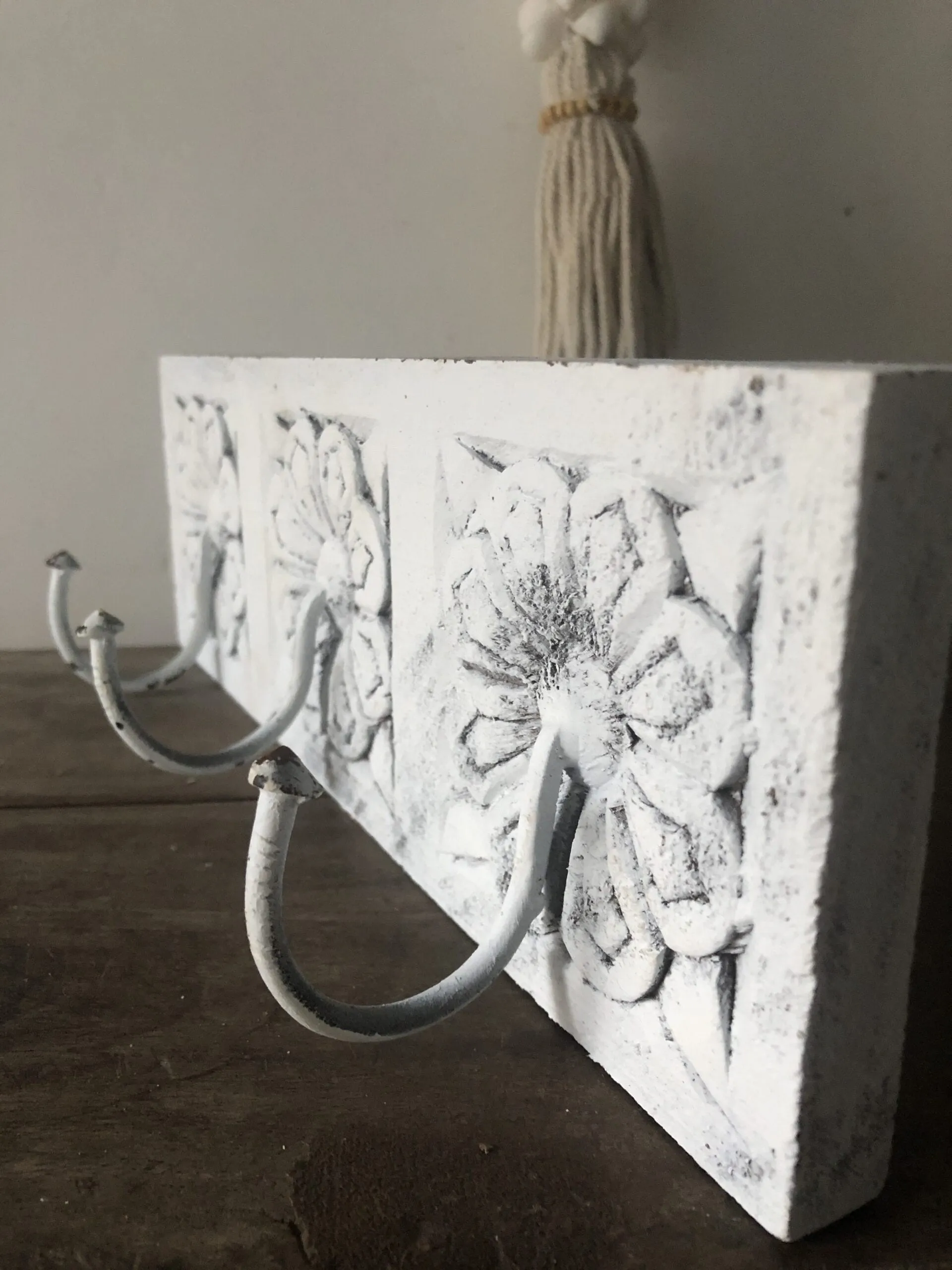 Floral Hand Carved Old Wood Coat Rack Wall Hanger With 3 Hooks 30cm