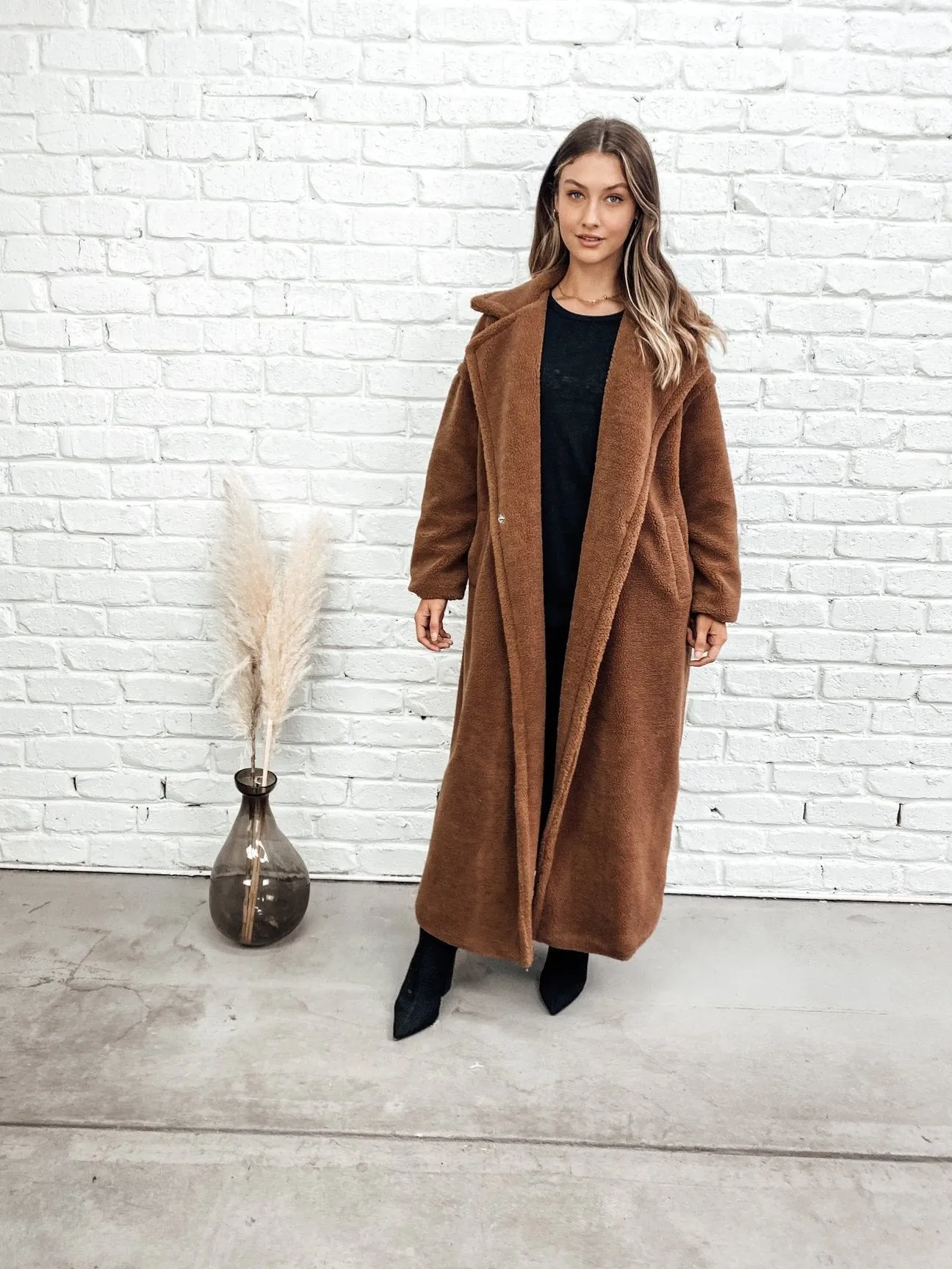 Jaz long slouch chocolate teddy coat