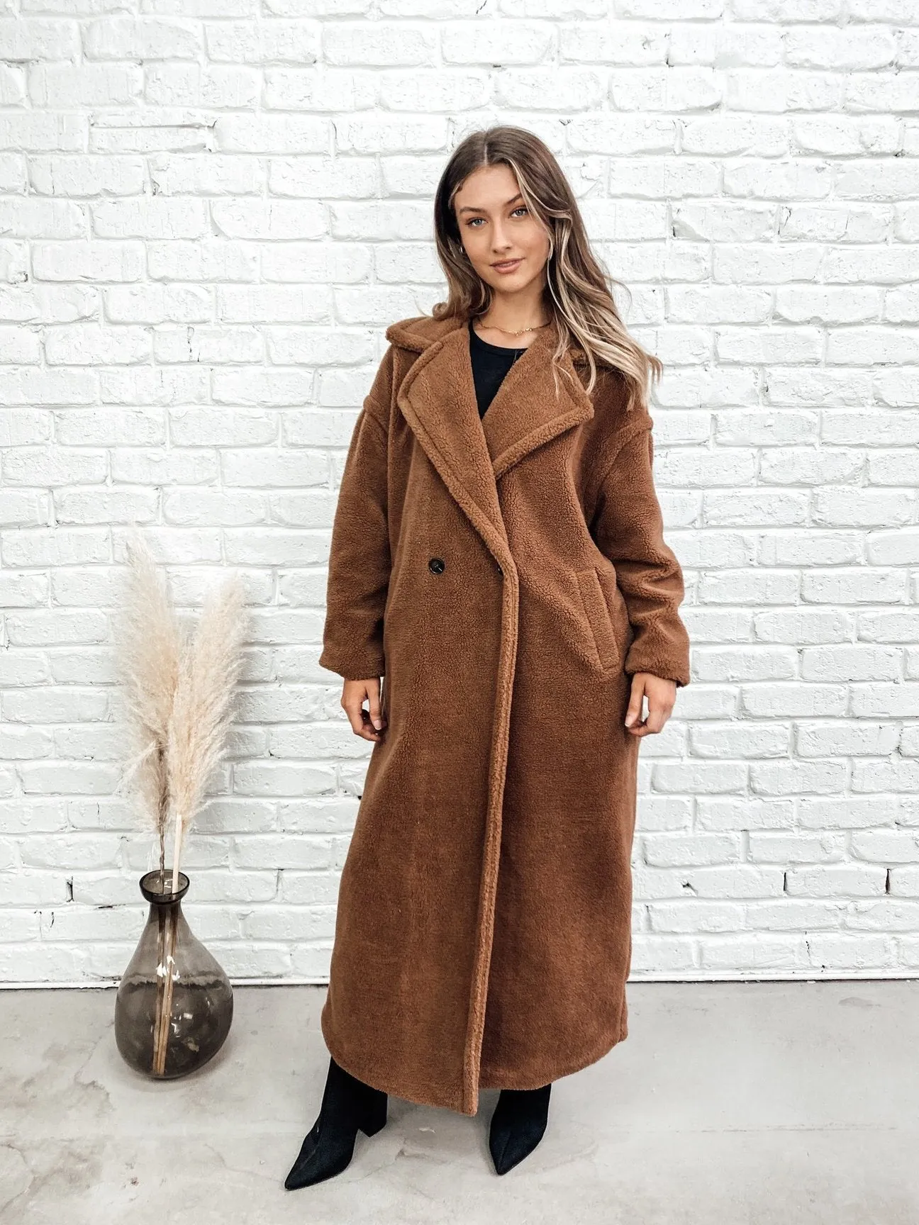 Jaz long slouch chocolate teddy coat