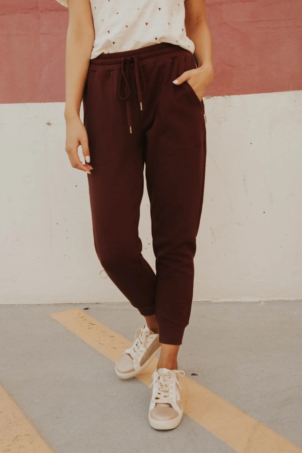 Kourtney Sweatpants in Burgundy