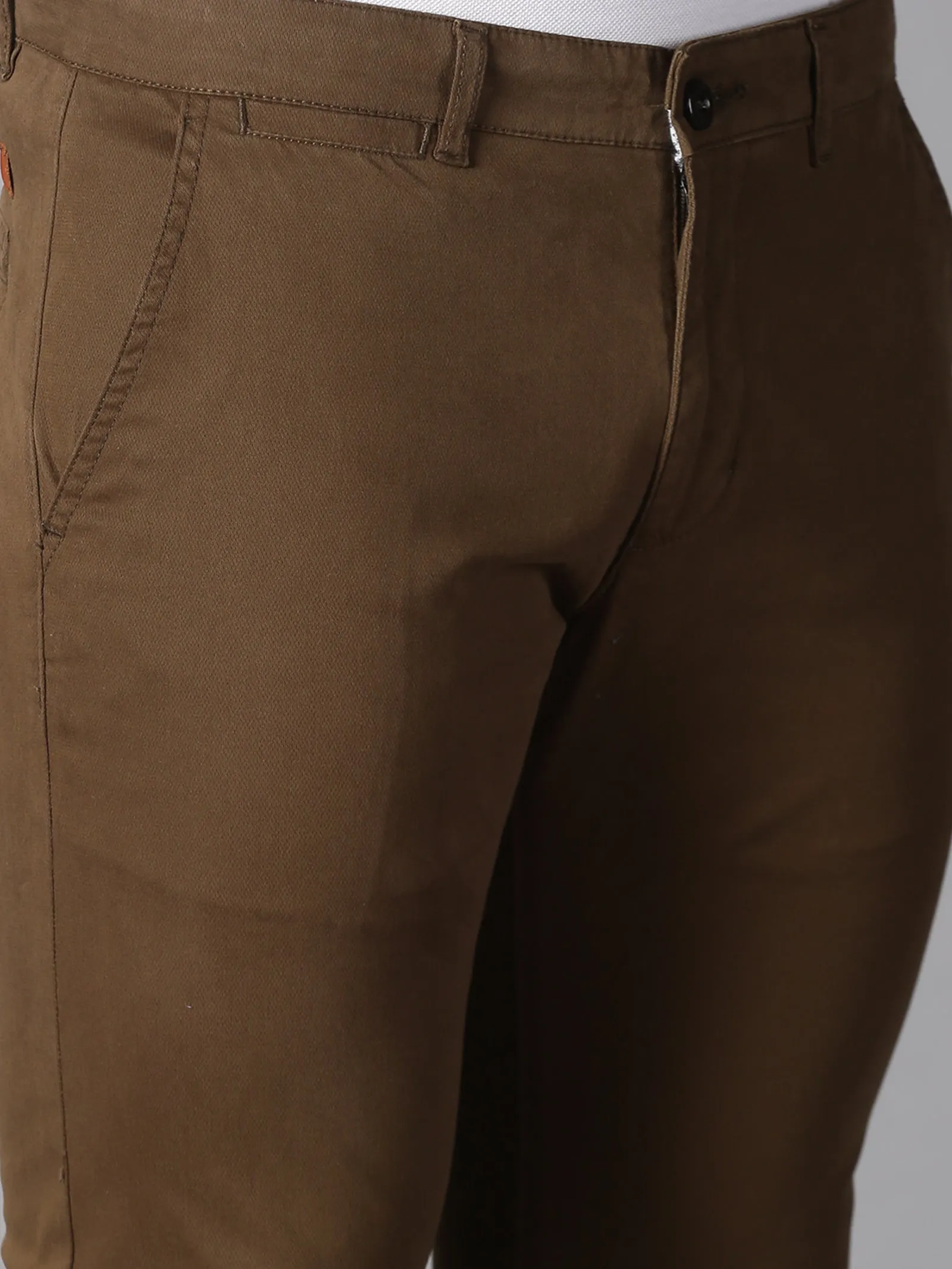 MEN'S BROWN SOLID SLIM FIT TROUSER