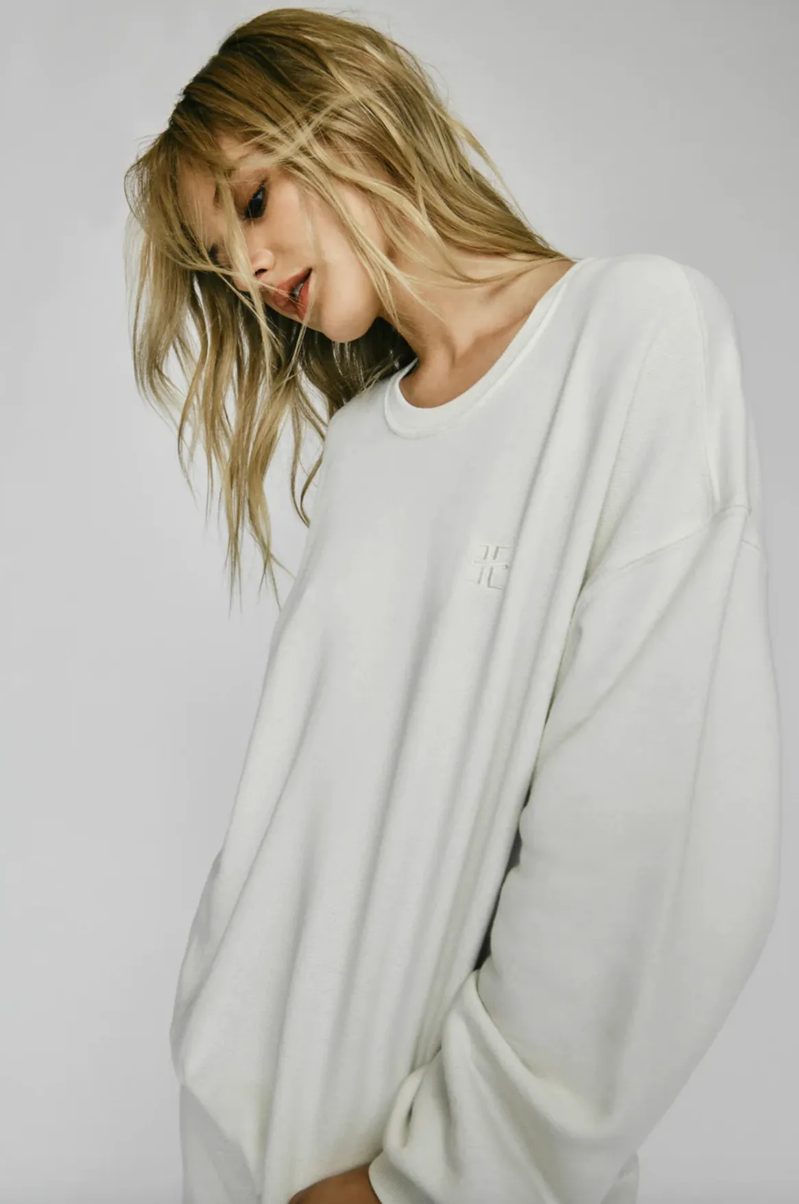 Oversized Crewneck Sweatshirt - Cream