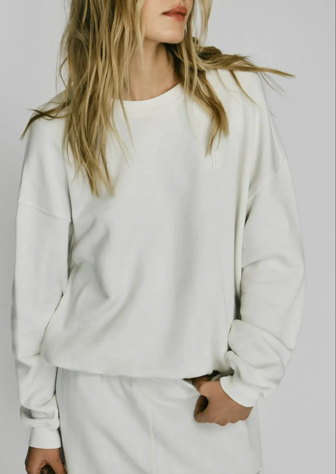 Oversized Crewneck Sweatshirt - Cream