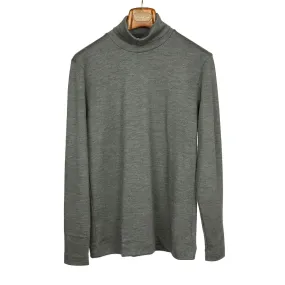 Turtleneck in grey wool jersey