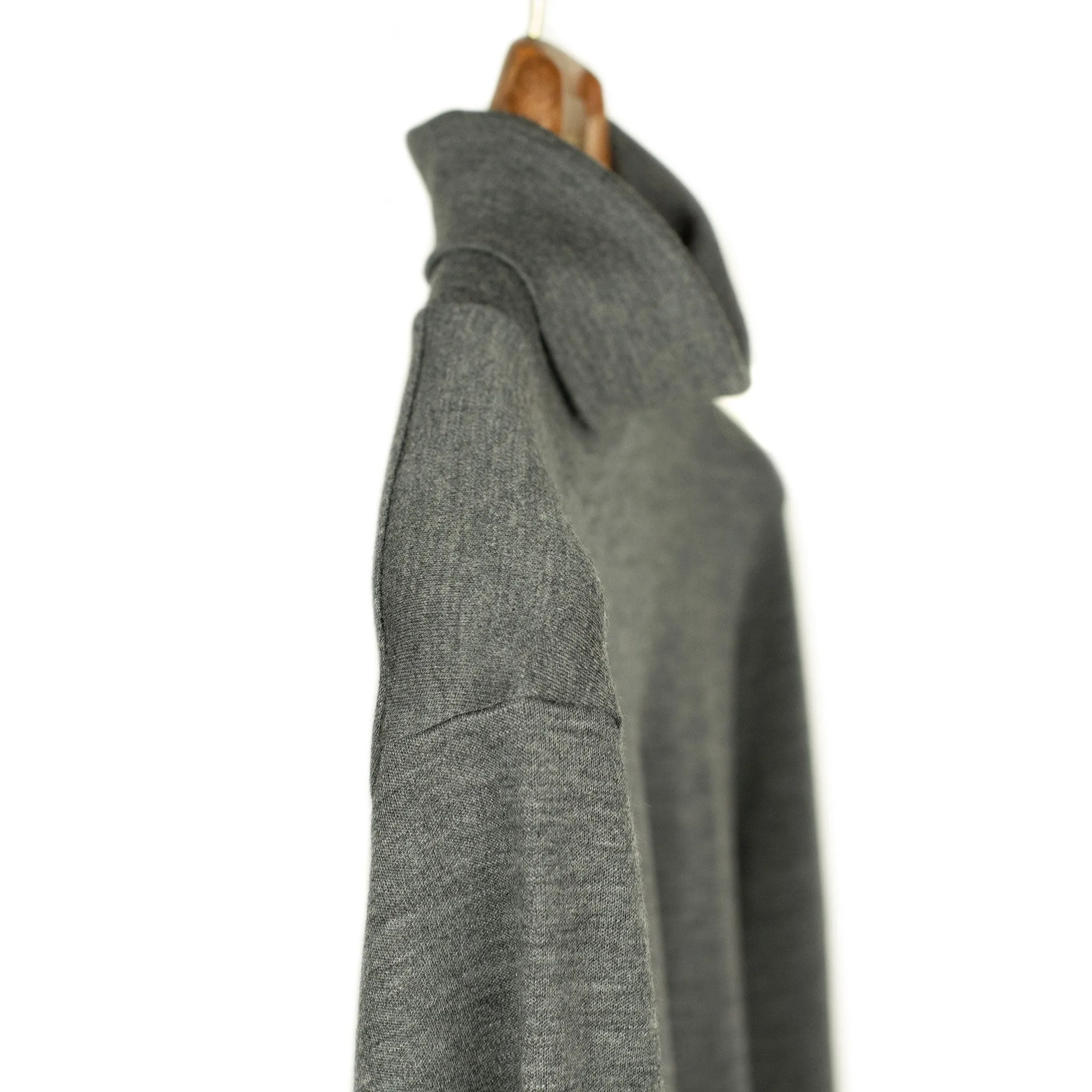 Turtleneck in grey wool jersey