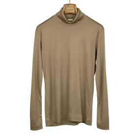 Turtleneck in taupe wool jersey (restock)