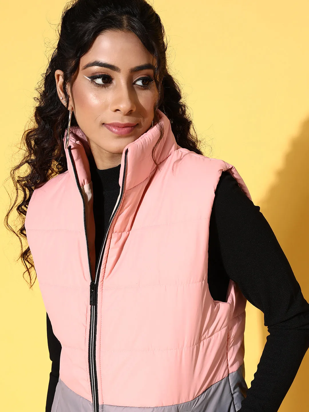 Women Light Pink & Grey ColorBlock Quilted Sleeveless Jacket